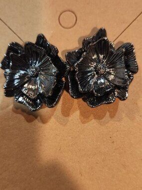 Floral Stud Earrings in Metallic Gunmetal Color